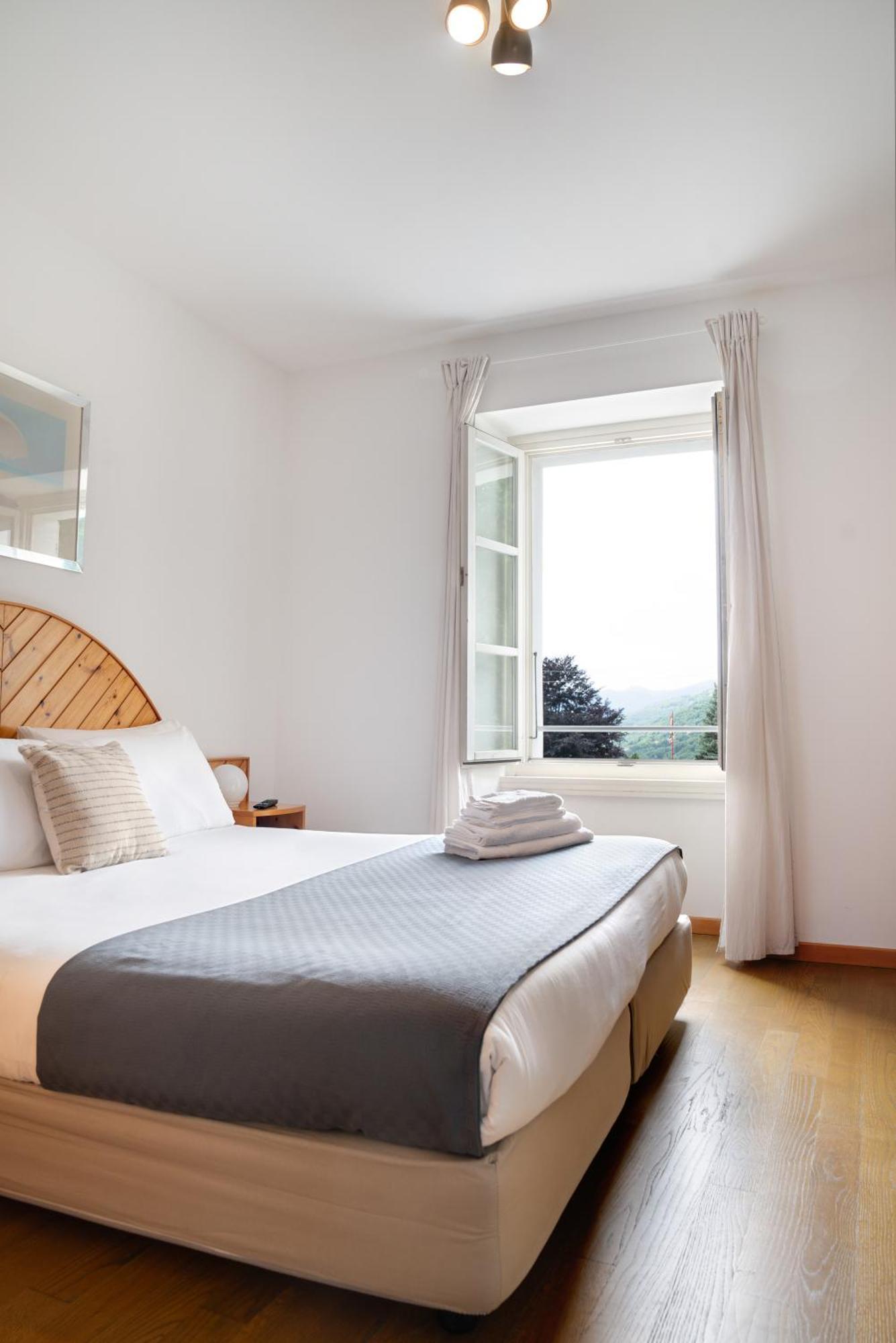 Val Colla Bed & Breakfast *